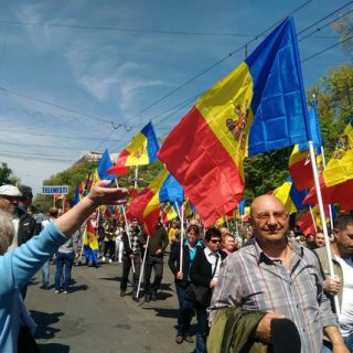 Молдаване атакуют власть под лозунгом "Не боюсь!"