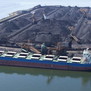 Уголь в портах