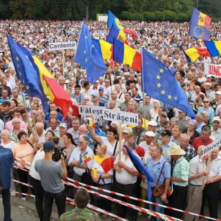 В Молдавии стартовала кампания по выборам президента.