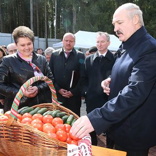 Президент Белоруссии будет реформировать сельское хозяйство, не называя это реформами.