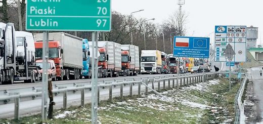 Россия и Польша 9 ноября в Кракове согласовали проведение предварительного обмена разрешениями на автоперевозки на 2017 год