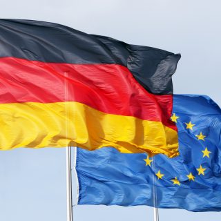 Германия призывает ЕС усилить давление на Польшу и Венгрию