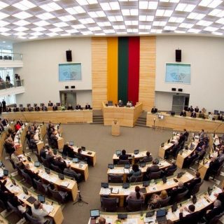 Литва просит ЕС продлить антироссийские санкции