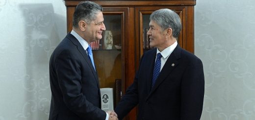 Президент Киргизии и глава ЕЭК обсудили снятие барьеров в ЕАЭС