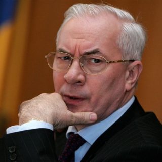 бывший премьер-министр Украины, председатель «Комитета спасения Украины» Николай Азаров