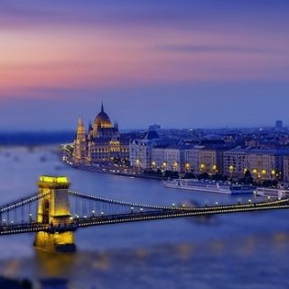 Венгрия выступает за прагматичные отношения с Россией