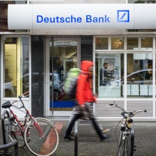 Deutsche Bank выплатит США и Великобритании штраф