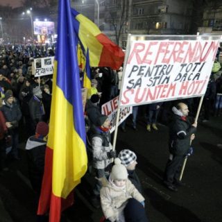 Румыния оказалась на пороге политического кризиса.