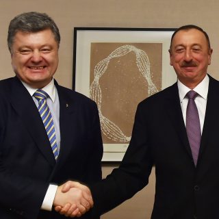 2016 год стал прорывным в отношениях между Азербайджаном и Украиной, заявил первый секретарь по экономическим вопросам посольства Украины в Азербайджане Вадим Сидяченко.
