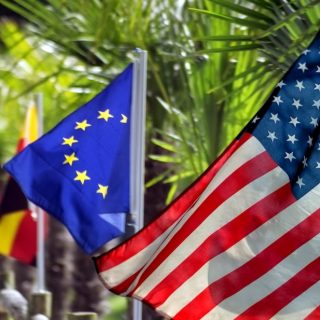 почему США валят Евросоюз