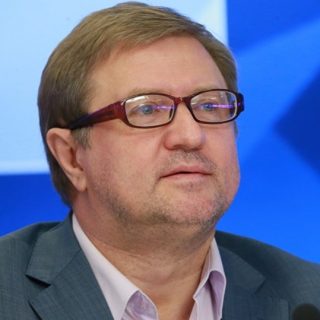 Директор Института ЕАЭС Владимир Лепехин