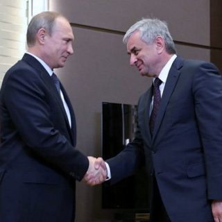 Путин и Хаджимба