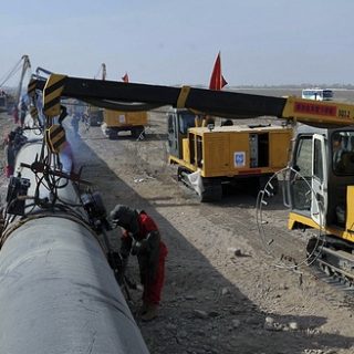 Строительство нефтепровода в Китае