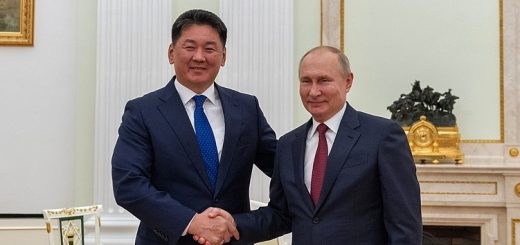 Президенты России и Монголии Владимир Путин и Ухнагийн Хурэлсух