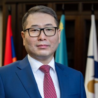 Министр ЕЭК по антимонопольной политике Арман Шаккалиев