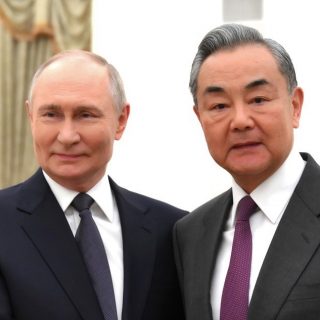 Путин и Ван И