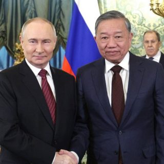 То Лам и Путин