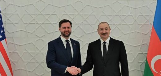 Алиев и Вэнс