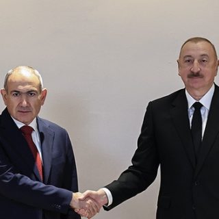 Пашинян и Алиев