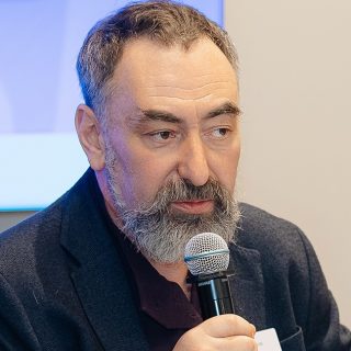 Олег Степанов