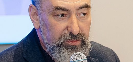 Олег Степанов