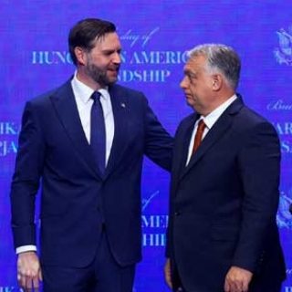 Орбан и Вэнс