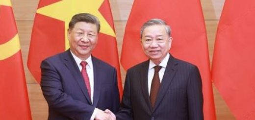 Си Цзиньпин и То Лам