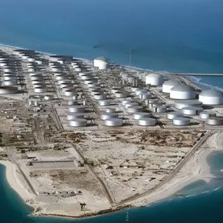 Хранилища нефти в Саудовской Аравии