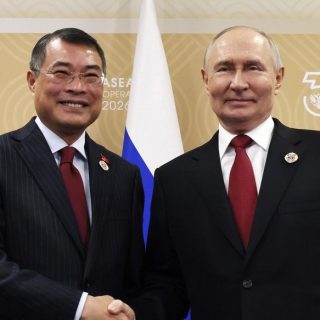Путин и Ле Минь Хынг