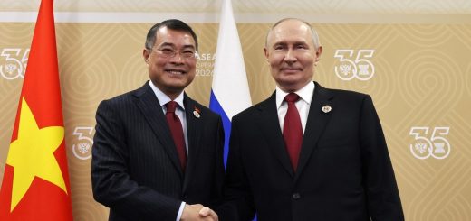 Путин и Ле Минь Хынг