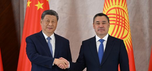 Садыр Жапаров и Си Цзиньпин